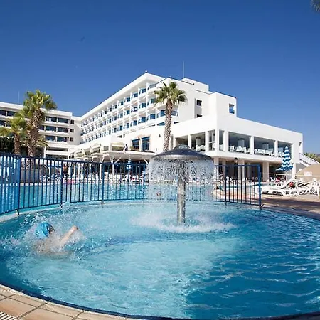 Ascos Coral Szálloda 4*