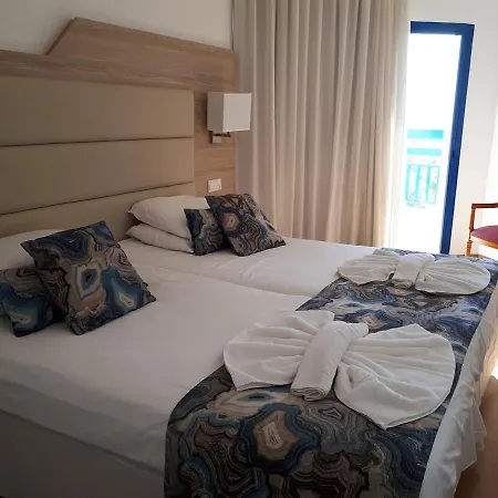 Ascos Coral Szálloda 4*