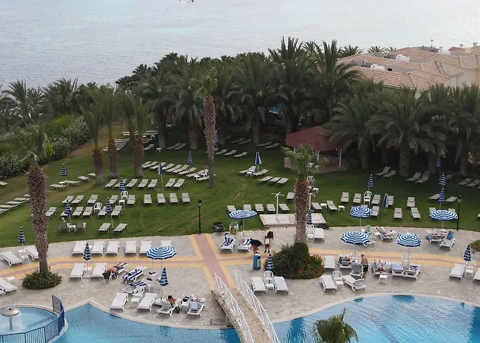 Ascos Coral Hotel 4*