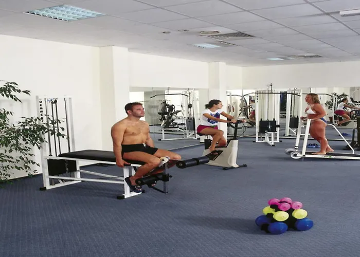 Ascos Coral Szálloda 4*